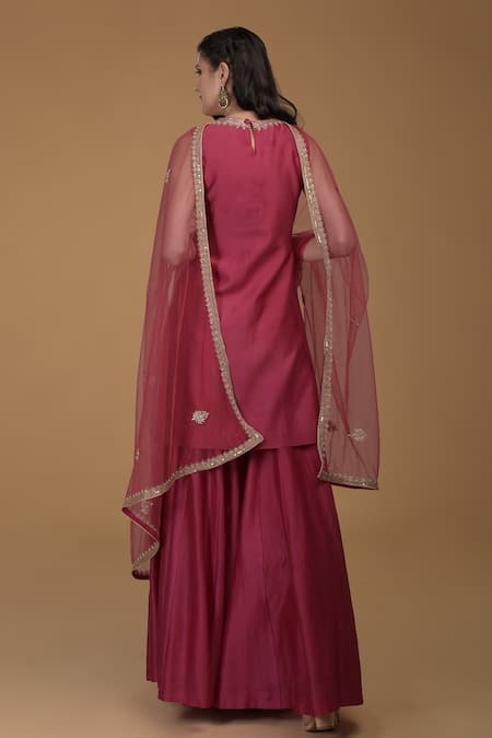 Shop Talking Threads Red Dupatta- Net, Kurta, Pant- Chanderi Floral, Zardozi V Neck Gharara Set at Aza Fashions Shop_Talking Threads_Red Dupatta- Net, Kurta, Pant- Chanderi Floral, Zardozi V Neck Gharara Set _at_Aza_Fashions