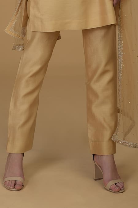 Shop Talking Threads Gold Kurta And Pant Chanderi Dupatta Net Round Straight Set Online at Aza Fashions Shop_Talking Threads_Gold Kurta And Pant Chanderi Dupatta Net Round Straight Set_Online_at_Aza_Fashions