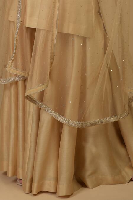 Shop Talking Threads Gold Kurta And Pant Chanderi Dupatta Net Round Straight Set Online at Aza Fashions Shop_Talking Threads_Gold Kurta And Pant Chanderi Dupatta Net Round Straight Set _Online_at_Aza_Fashions