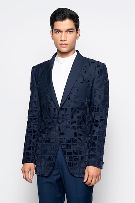 Amaare Textured Tuxedo & Pant Set 