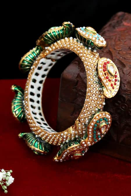 Tizora Handcrafted Rajwada Pacheli Bangle 