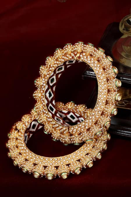 Tizora Gold Plated Faux Pearl Handcrafted Rajwada Kundan Pacheli Bangle Single Pc 