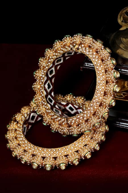 Buy Tizora Gold Plated Handcrafted Rajwada Kundan Pacheli Bangle Single Pc Online at Aza Fashions Buy_Tizora_Gold Plated Handcrafted Rajwada Kundan Pacheli Bangle Single Pc _Online_at_Aza_Fashions