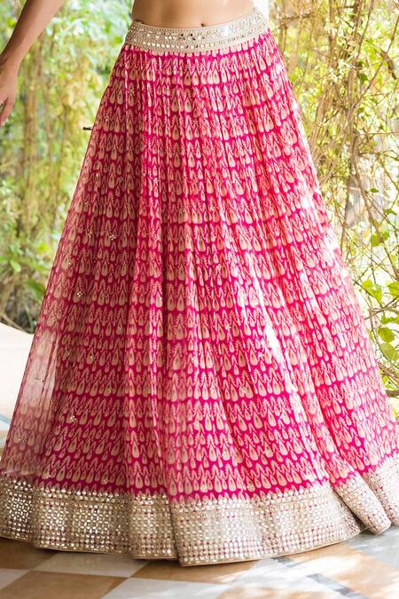 Basanti - Kapde Aur Koffee_Pink Georgette Leaf Neck Printed Lehenga Set_at_Aza_Fashions