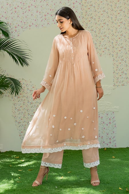Buy_Naaz By Noor_Beige Cotton, Organza, Chanderi Thread Work Round Floral Embroidered Kurta Set _Online_at_Aza_Fashions