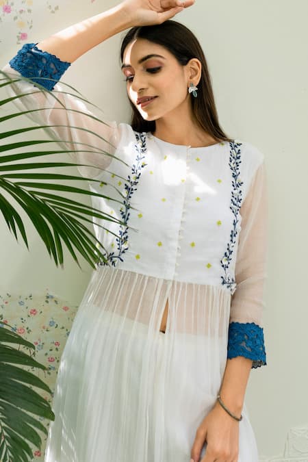 Shop_Naaz By Noor_White Cotton, Organza, Chanderi Thread Work High Neck Scallop Hem Kurta Set _Online_at_Aza_Fashions