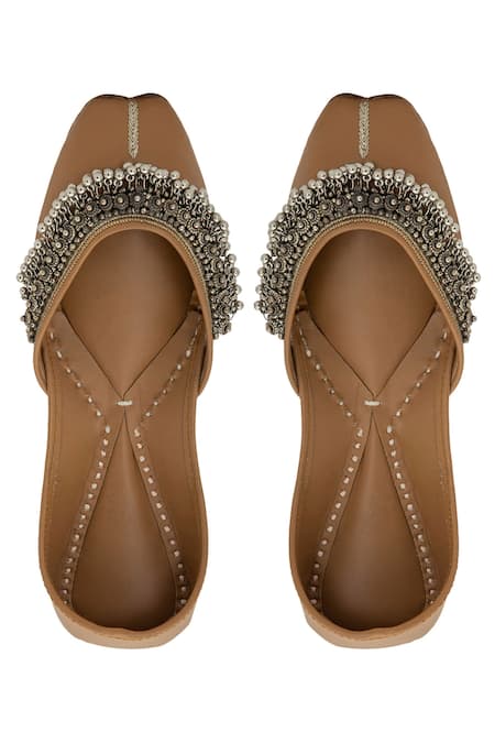 5Elements Ghunghroo Embellished Juttis 