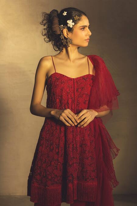 Parul And Preyanka_Red Tulle, Heavy Crepe, Silk Organza Sweetheart Neck Embroidered Kurta Set _Online_at_Aza_Fashions