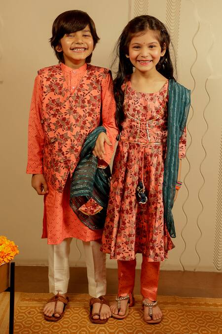 Shop Tiny Colour Peach Modal, Georgette, Satin Tassels Block Print Kurta Pant Set Online at Aza Fashions Shop_Tiny Colour_Peach Modal, Georgette, Satin Tassels Block Print Kurta Pant Set _Online_at_Aza_Fashions