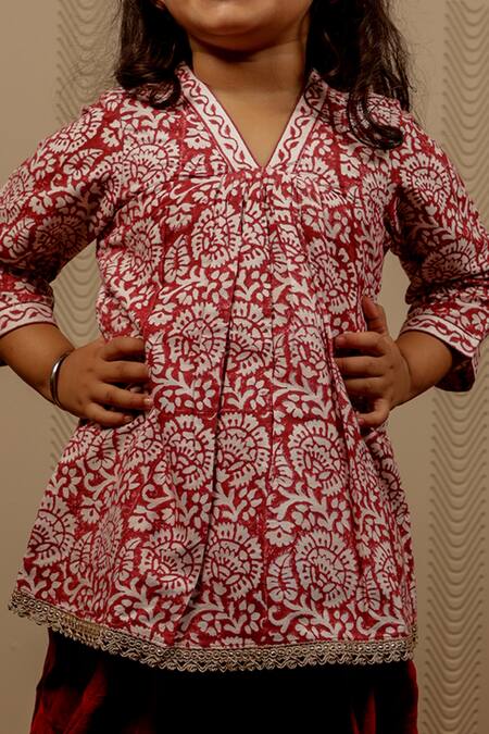 Tiny Colour Maroon Cotton, Silk Lace Block Print Kurta And Dhoti Pant Set at Aza Fashions Tiny Colour_Maroon Cotton, Silk Lace Block Print Kurta And Dhoti Pant Set_at_Aza_Fashions