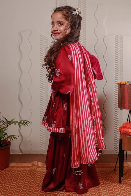 Shop Tiny Colour Purple Modal, Satin Embroidery, Lace Block Print Kurta And Sharara Set at Aza Fashions Shop_Tiny Colour_Purple Modal, Satin Embroidery, Lace Block Print Kurta And Sharara Set _at_Aza_Fashions