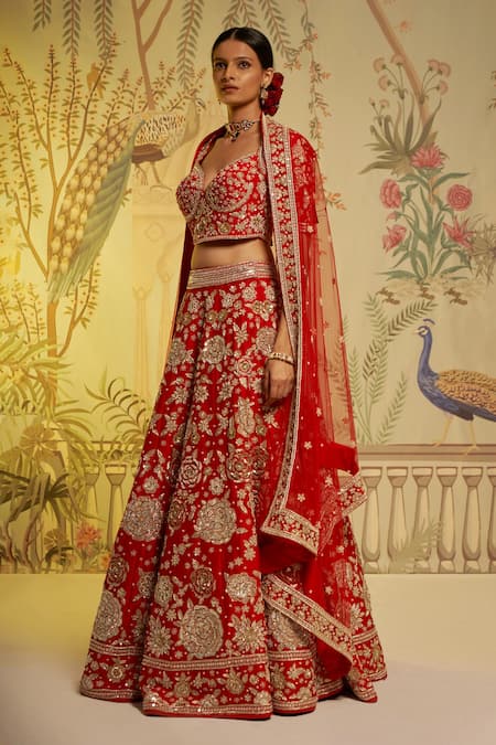 Aayushi Maniar_Red Dupatta Net, Lehenga And Blouse Raw Silk Guldasta Embroidered Bridal Set_Online_at_Aza_Fashions