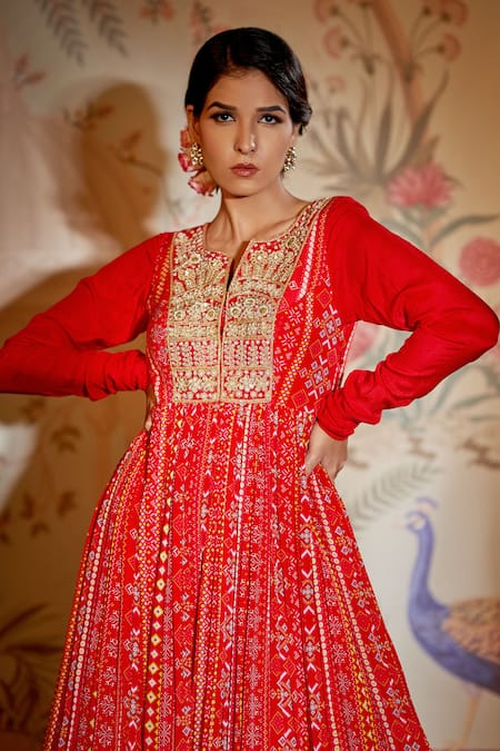 Buy_Aayushi Maniar_Red Anarkali Crepe Silk, Dupatta Net Patola Print, Bead And Metallic Work With_Online_at_Aza_Fashions