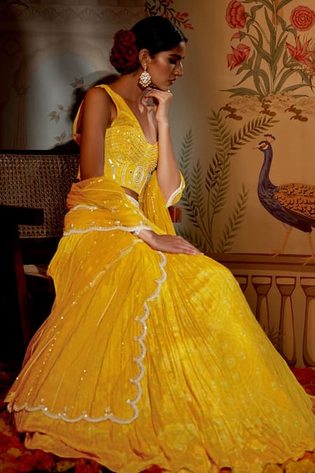 Buy Women Yellow Bandhani Print Lehenga Set With Embroidered Blouse And  Dupatta - Feed Luxe Lehenga - Indya