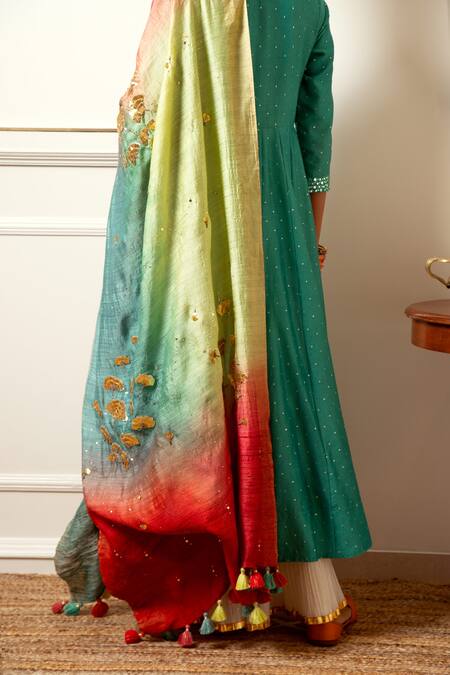 Loka By Veerali Raveshia_Green Chanderi Silk, Tussar Silk, Cotton Mul Mirror, Sequin, Kalidar Kurta Set _Online_at_Aza_Fashions