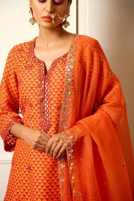 Buy Loka By Veerali Raveshia Orange Organza, Banarasi, Cotton Mul Floral, Mirror Notched Kurta Sharara Set Online at Aza Fashions Buy_Loka By Veerali Raveshia_Orange Organza, Banarasi, Cotton Mul Floral, Mirror Notched Kurta Sharara Set _Online_at_Aza_Fashions
