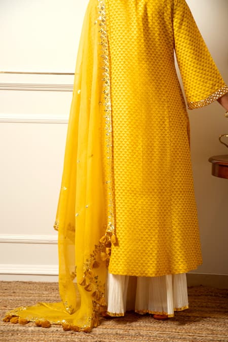 Loka By Veerali Raveshia_Yellow Organza, Banarasi, Cotton Mul Floral, Mirror Notched Kurta Sharara Set _Online_at_Aza_Fashions