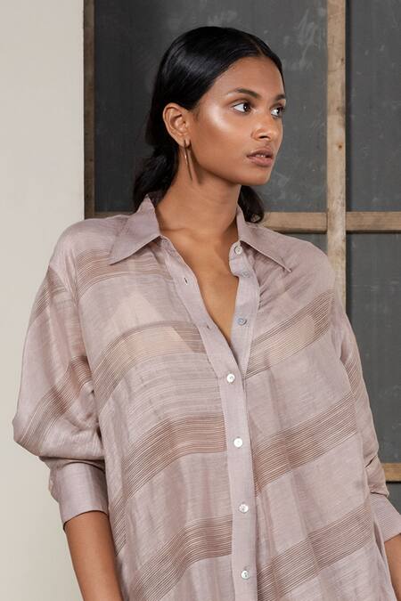 Urvashi Kaur_Gray Linen, Silk, Chanderi Collared Asymmetric Tunic With Puff Sleeves _Online_at_Aza_Fashions