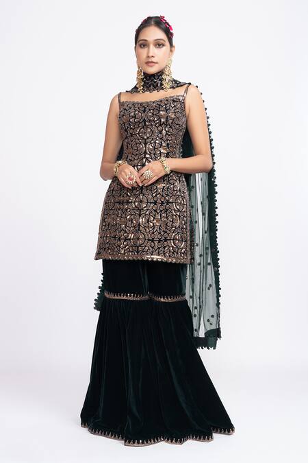 Vvani By Vani Vats_Green Velvet Dupatta Net Square Neck Embroidered Kurta And Sharara Set _Online_at_Aza_Fashions