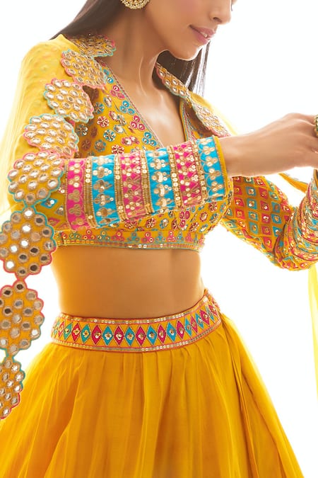 Vvani By Vani Vats_Yellow Embellished Organza Lehenga Set _Online_at_Aza_Fashions