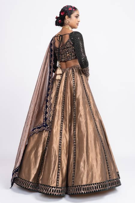 Shop_Vvani by Vani Vats_Green Lehenga  Blouse Velvet Dupatta Embroidered Bridal Set _at_Aza_Fashions