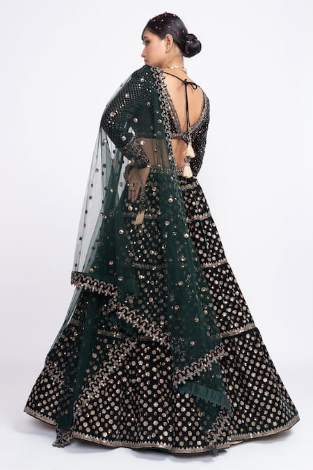 Shop Vvani By Vani Vats Green Velvet Dupatta Net V Neck Embroidered Bridal Lehenga Set at Aza Fashions Shop_Vvani By Vani Vats_Green Velvet Dupatta Net V Neck Embroidered Bridal Lehenga Set _at_Aza_Fashions