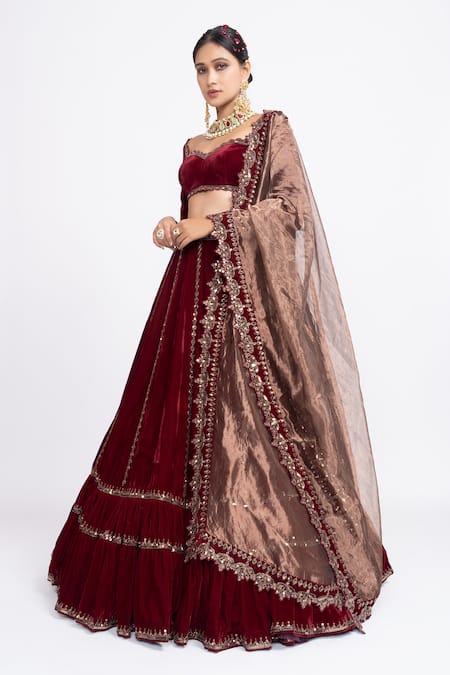 Buy_Vvani By Vani Vats_Maroon Velvet Dupatta Tissue Sweetheart Neck Embroidered Bridal Lehenga Set _Online_at_Aza_Fashions
