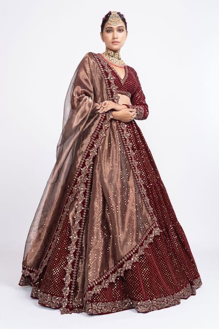Buy Vvani By Vani Vats Brown Velvet Dupatta Tissue V Neck Embroidered Bridal Lehenga Set Online at Aza Fashions Buy_Vvani By Vani Vats_Brown Velvet Dupatta Tissue V Neck Embroidered Bridal Lehenga Set _Online_at_Aza_Fashions