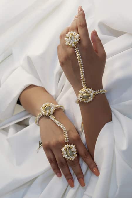 Vaidaan_Gold Plated Pearls, Beads Chandresh Seashell Hathphool - Single Pc_Online_at_Aza_Fashions