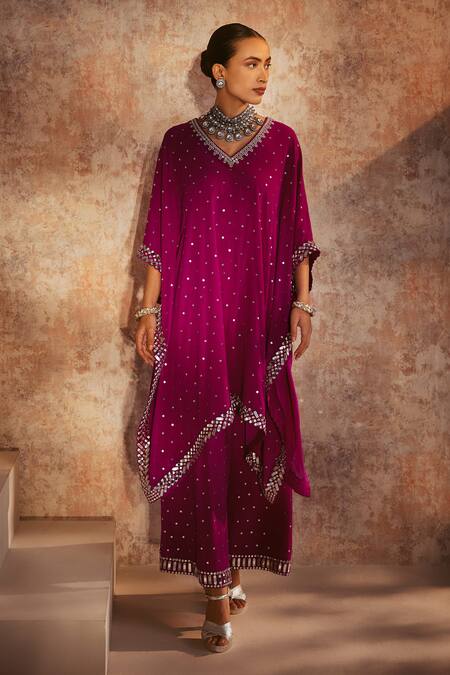 Shop Vvani By Vani Vats Wine Mirrors, Embroidery V-neck Kaftan And Palazzo Set Shop_Vvani By Vani Vats_Wine Mirrors, Embroidery V-neck Kaftan And Palazzo Set