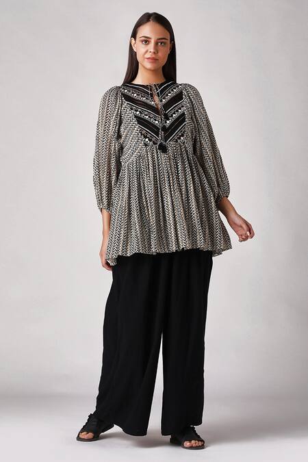 Buy_Varq By Varun Nidhika_Black Chevron Print Top_Online_at_Aza_Fashions