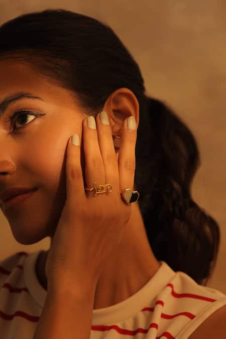 Varnika Arora_Gold Plated Handcrafted Stone Heart Ring _Online_at_Aza_Fashions