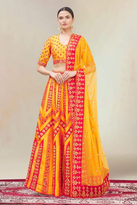 Vandana Sethi Mirror Embroidered Bridal Lehenga Set 