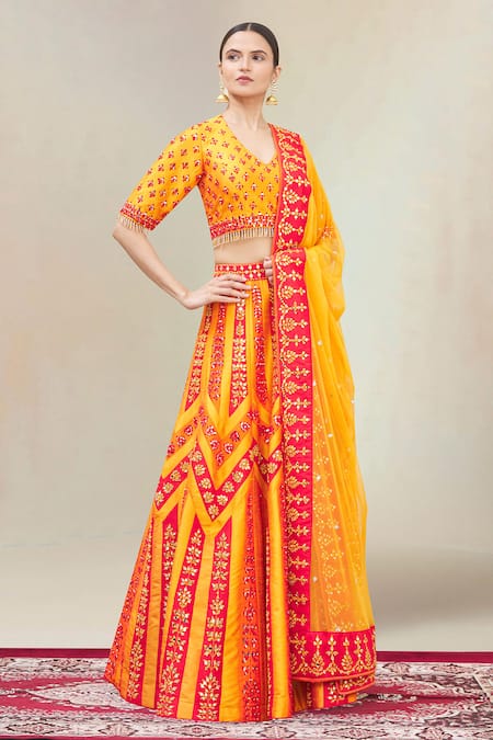 Vandana Sethi_Orange Dupion Silk V Neck Mirror Embroidered Bridal Lehenga Set_Online_at_Aza_Fashions