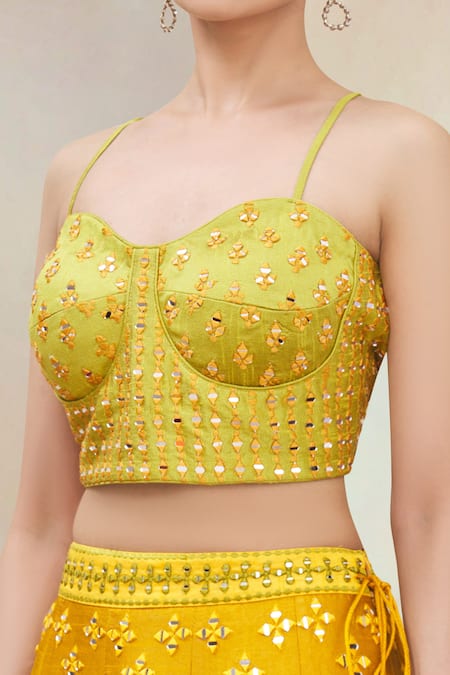 Vandana Sethi_Yellow Dupion Silk Embroidery Sweetheart Neck Bridal Lehenga Set _at_Aza_Fashions