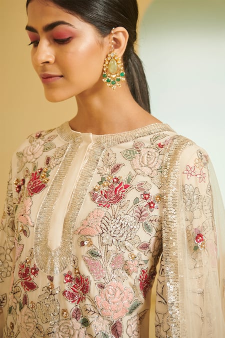 Shop Varun Bahl White Round Embroidered Kurta Sharara Set Online at Aza Fashions Shop_Varun Bahl_White Round Embroidered Kurta Sharara Set _Online_at_Aza_Fashions
