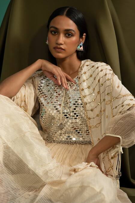 Buy 5elements Off White Chanderi Silk Tissue Embellishment Woven Stripe Pattern Anarkali Set Online at Aza Fashions Buy_5elements_Off White Chanderi Silk Tissue Embellishment Woven Stripe Pattern Anarkali Set _Online_at_Aza_Fashions