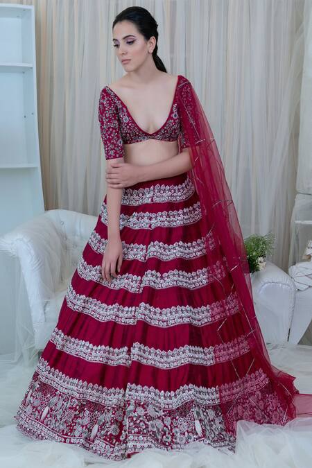 Varun Chakkilam_Maroon Top Silk Skirt Silk Dupatta Embroidered Bridal Lehenga Set_Online_at_Aza_Fashions