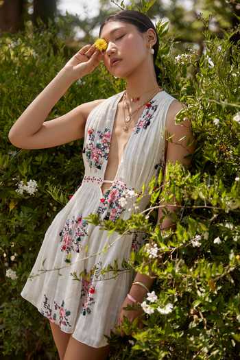 Shop Verb By Pallavi Singhee White Cotton Floral Motifs, Threadwork Plunge Neck Embroidered Dress at Aza Fashions Shop_Verb By Pallavi Singhee_White Cotton Floral Motifs, Threadwork Plunge Neck Embroidered Dress_at_Aza_Fashions
