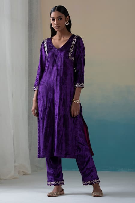 Weaver Story_Purple Tissue, Velvet Zardozi Work V Neck Kurta Palazzo Set _Online_at_Aza_Fashions