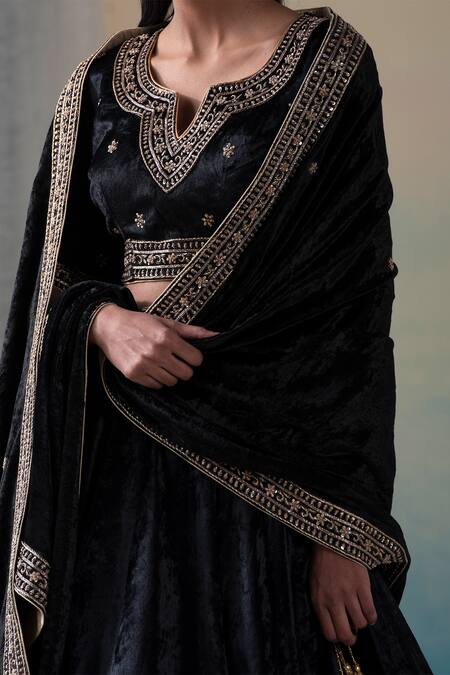 Shop Weaver Story Black Velvet Zardozi Work V Neck Lehenga Set Online at Aza Fashions Shop_Weaver Story_Black Velvet Zardozi Work V Neck Lehenga Set _Online_at_Aza_Fashions