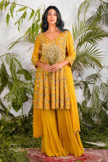Vidushi Gupta Yellow Embroidered Anarkali Set Online at Aza Fashions Vidushi Gupta_Yellow Embroidered Anarkali Set _Online_at_Aza_Fashions