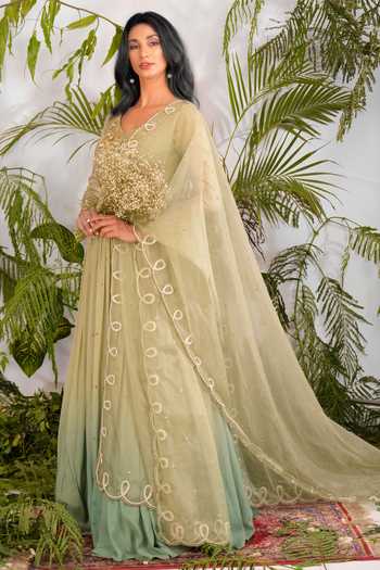 Vidushi Gupta Green Embroidered Anarkali With Dupatta Online at Aza Fashions Vidushi Gupta_Green Embroidered Anarkali With Dupatta _Online_at_Aza_Fashions