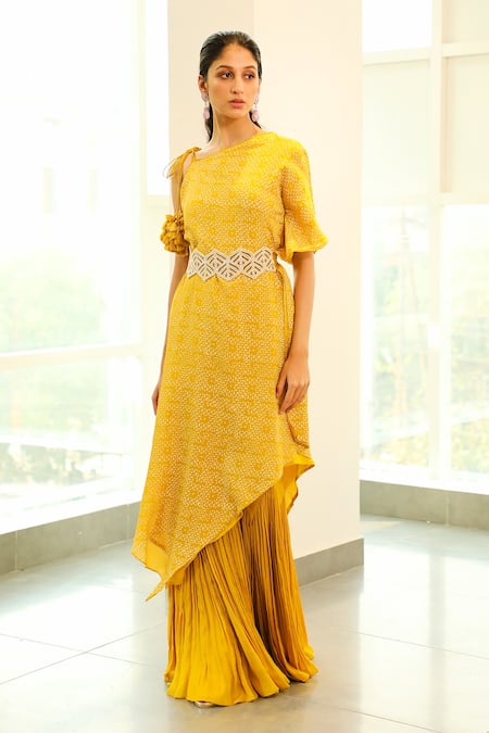 Vidushi Gupta_Yellow Printed Kaftan Tunic And Pant Set _Online_at_Aza_Fashions