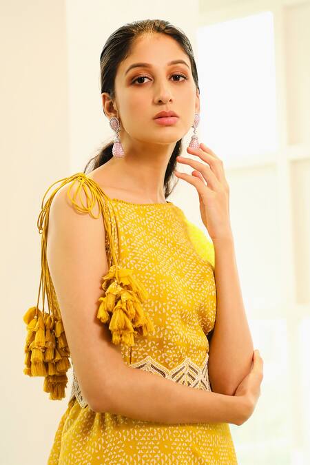 Buy_Vidushi Gupta_Yellow Printed Kaftan Tunic And Pant Set _Online_at_Aza_Fashions