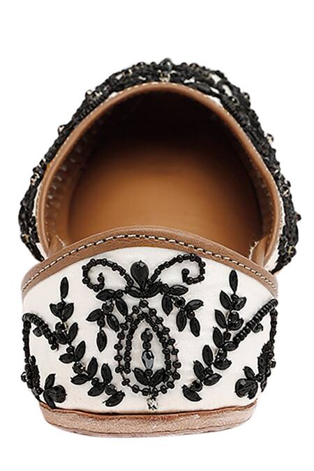 House Of Vian_White Zahira Bead Embellished Juttis _Online_at_Aza_Fashions