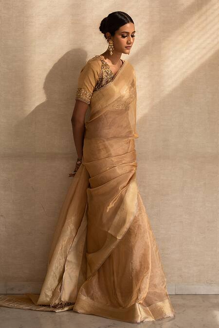 Priyanka Raajiv_Gold Silk Tissue Maheshwari Woven Thread Saree _Online_at_Aza_Fashions