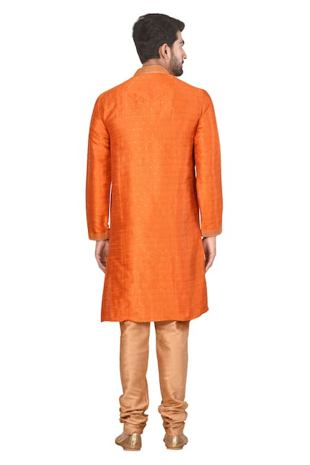 Aryavir Malhotra Embroidered Kurta Set 