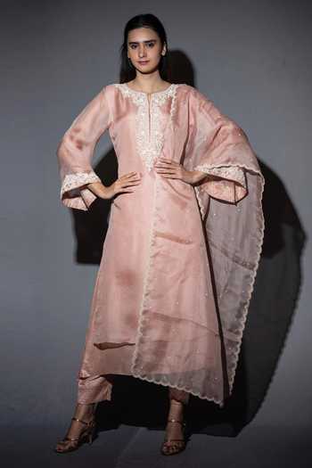 Vara By Vibha N Priti_Pink Organza Kurta Set _Online_at_Aza_Fashions