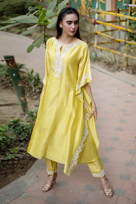 Vara By Vibha N Priti Silk Chanderi Embroidered Kurta & Pant Set 